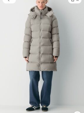 Aritzia SuperPuff Ashen